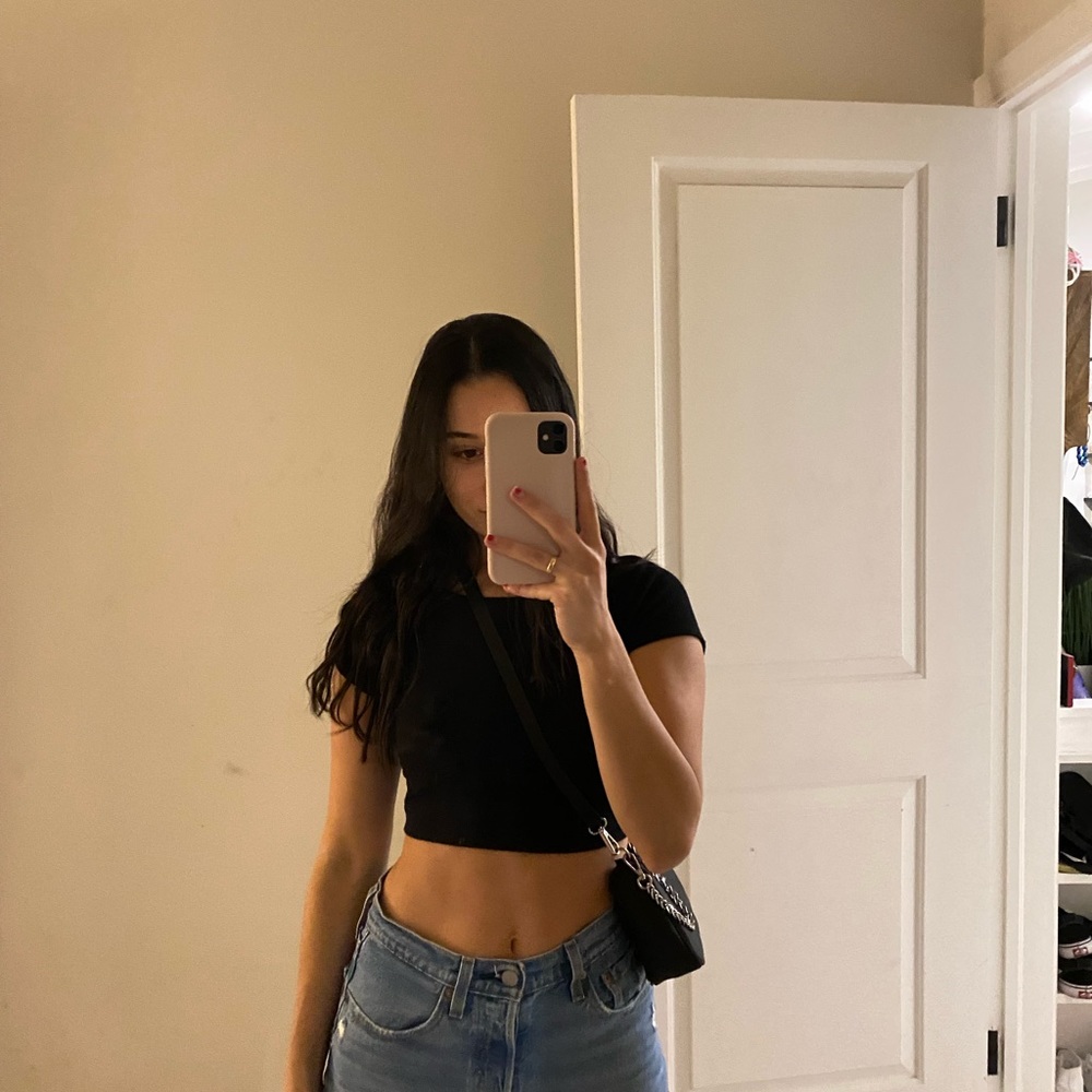 Meet your Posher, Eirini